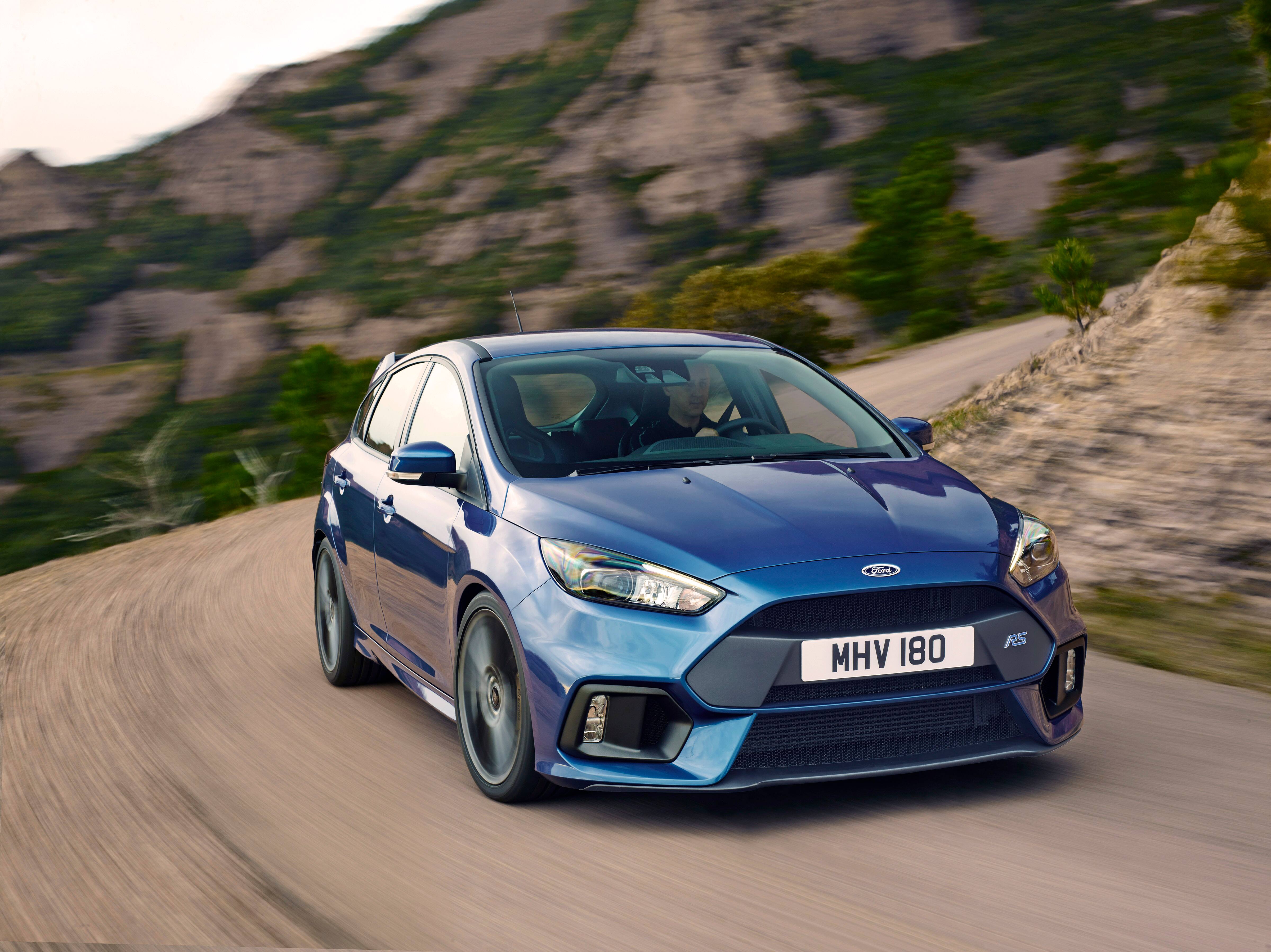 Ford Focus 3 RS - характеристики и цены, фотографии и обзор