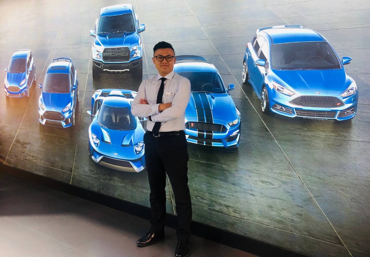 Lai Yi became a sales of Ford imported vehicles