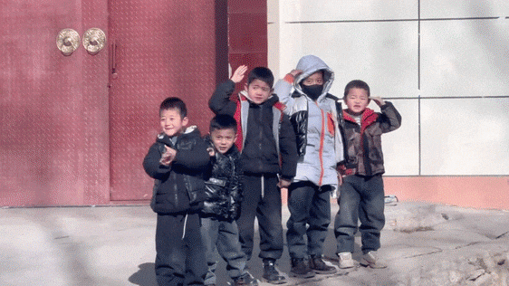 The local children expressed their gratitude as the rescue team left the village.