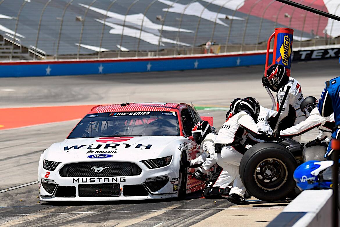 Brad Keselowski finished ninth and Aric Almirola 10th, as Ford led 264 of the 334 race laps. Brad Keselowski finished ninth and Aric Almirola 10th, as Ford led 264 of the 334 race laps.