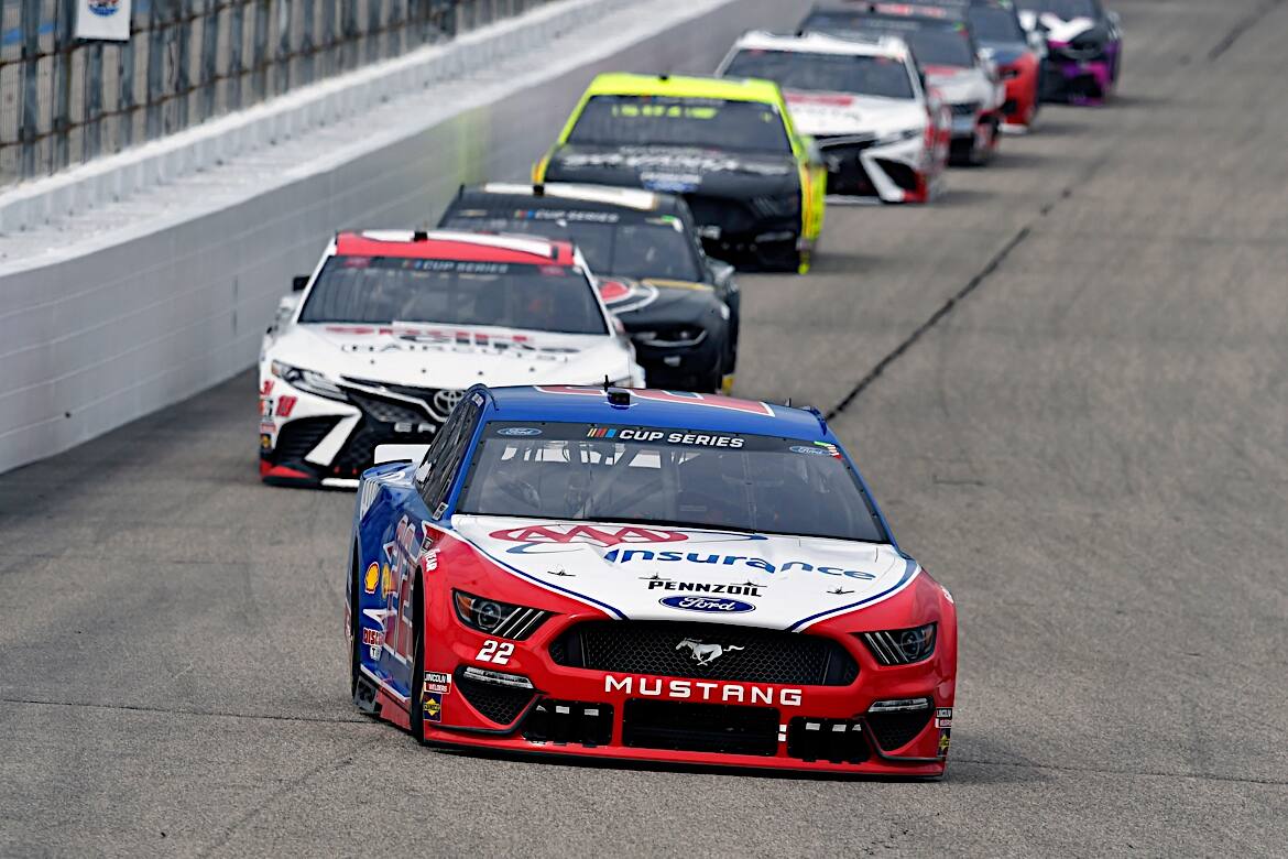 Ford also leads in manufacturer wins in the series. Ford also leads in manufacturer wins in the series.