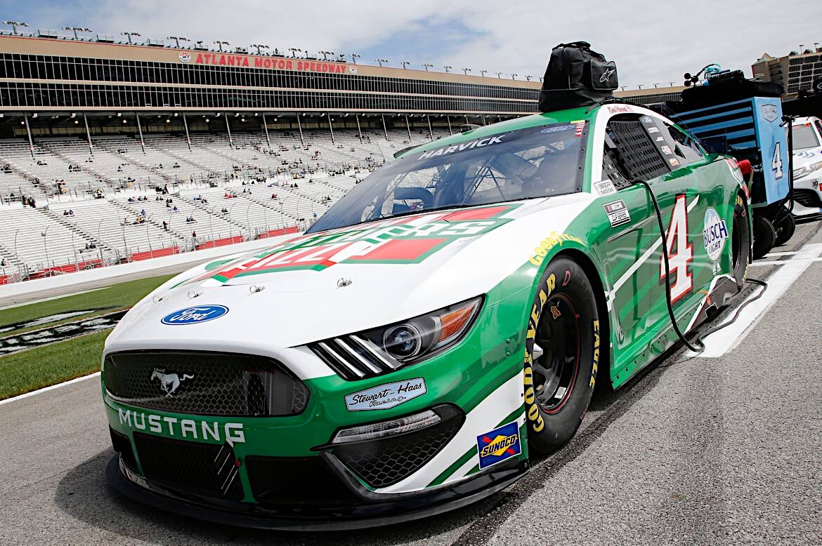 Kevin Harvick recovered from a flat tire on lap 30, putting him a lap down, to finish 10th. Kevin Harvick recovered from a flat tire on lap 30, putting him a lap down, to finish 10th.
