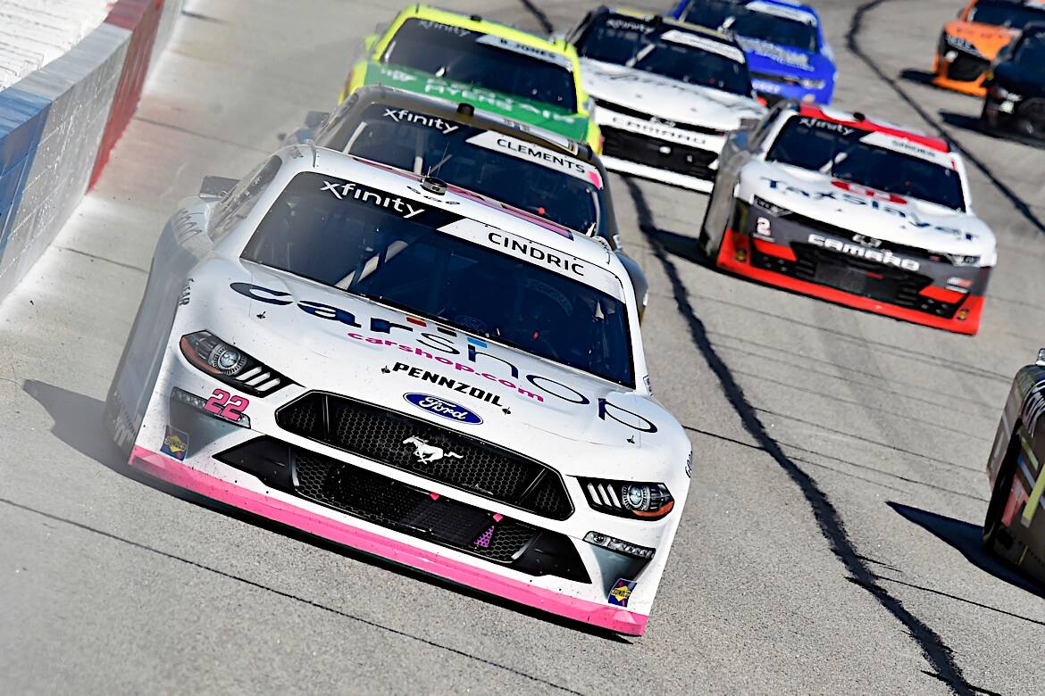 The 13th-place effort snapped a streak of five-straight top-five finishes for Cindric. The 13th-place effort snapped a streak of five-straight top-five finishes for Cindric.
