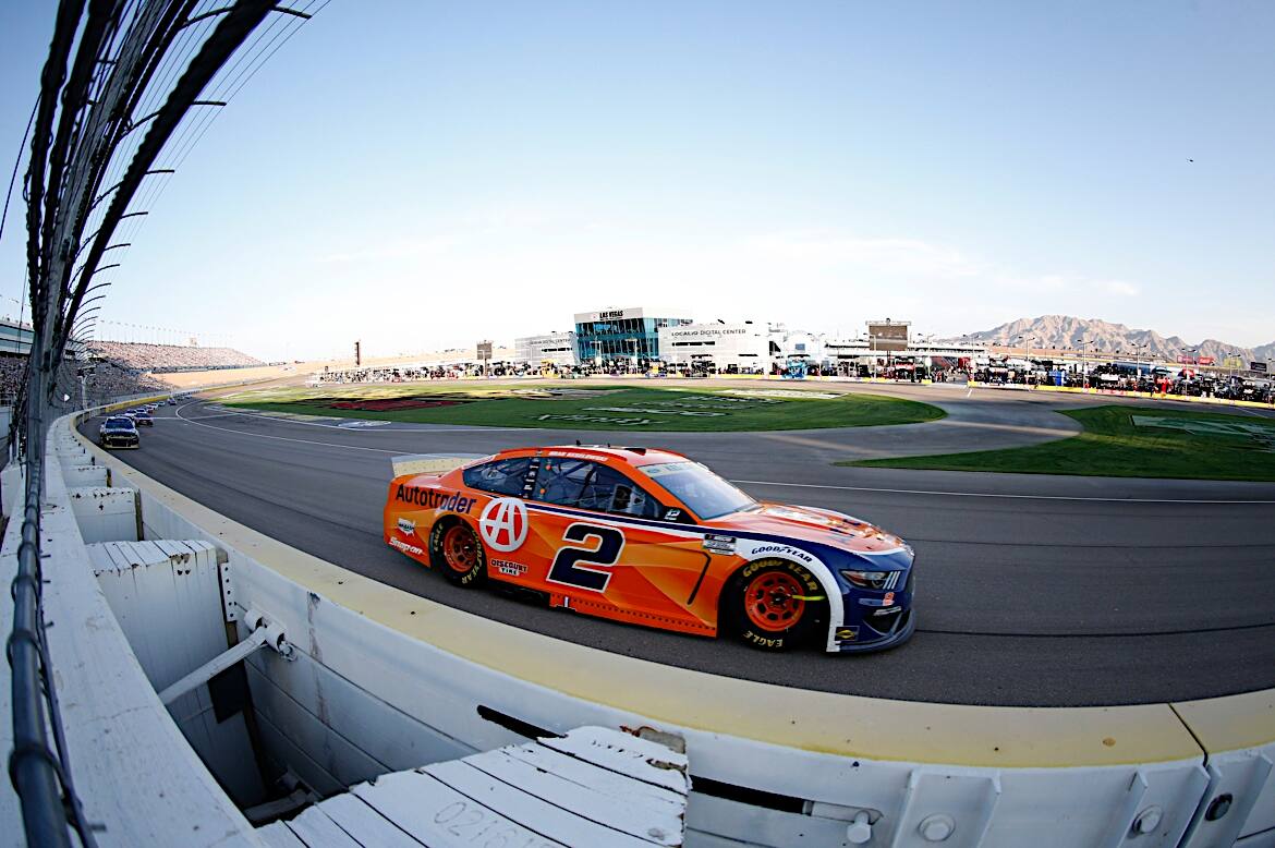 Blaney (fifth), Logano (seventh) and Keselowski (eighth) are ahead of the cut-off line. Blaney (fifth), Logano (seventh) and Keselowski (eighth) are ahead of the cut-off line.