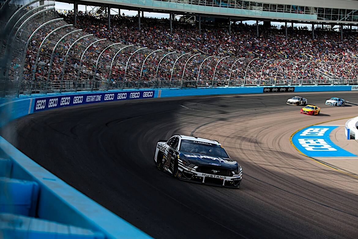 Aric Almirola (sixth), Kevin Harvick (eighth) and Brad Keselowski (10th) were also in the top 10. Aric Almirola (sixth), Kevin Harvick (eighth) and Brad Keselowski (10th) were also in the top 10.