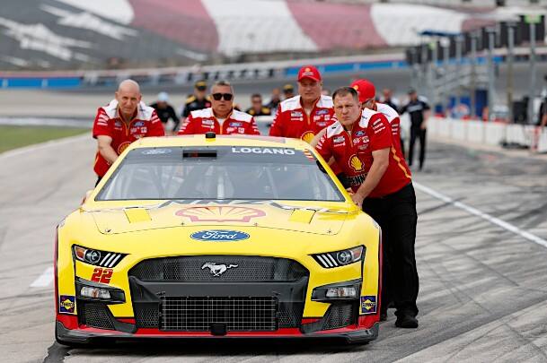Logano’s pit crew won the pit competition to give Team Penske a 1-2-3 start in the final stage.