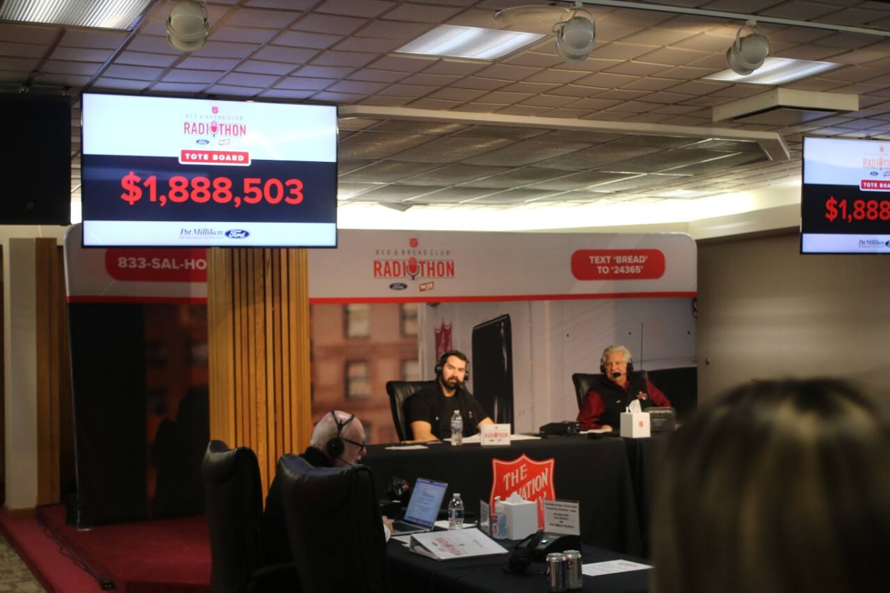 Left to Right, Dan Aronson, representing The Artichoke Garlic Foundation with WJR Radio Host Guy Gordon were present during the final segment of the Radiothon.