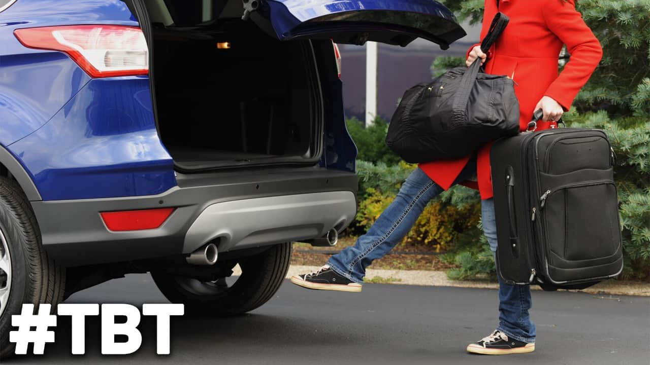 Hands-free liftgate