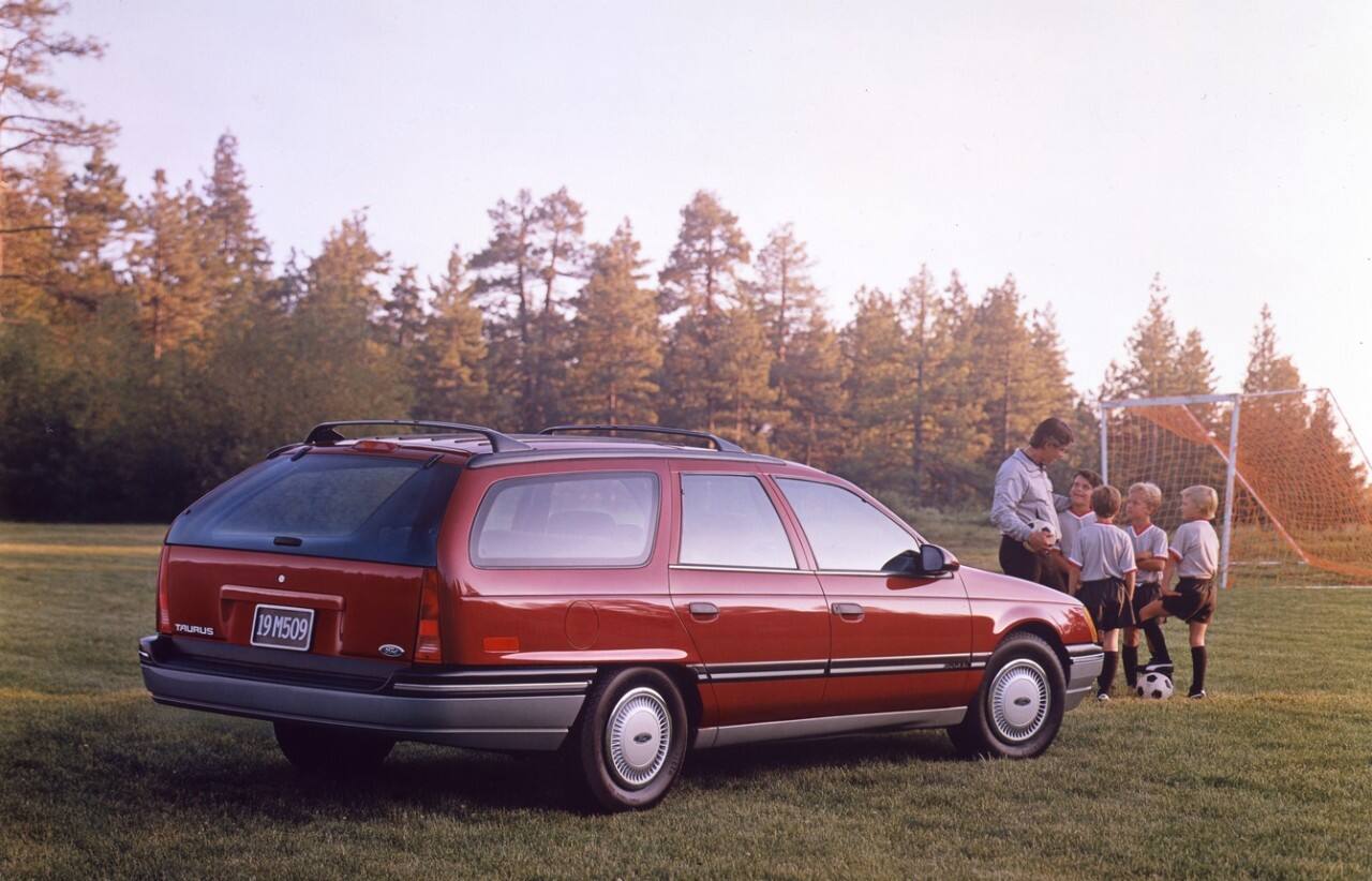 The Ford Taurus returned to the Griswold family garage for “Christmas Vacation.”